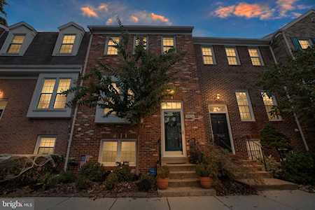3826 Brighton Ct Alexandria, VA 22305