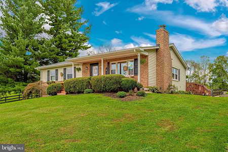 3811 Akers Dr Mount Airy, MD 21771