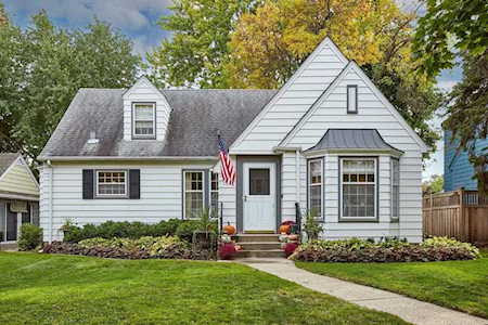 1358 Idaho Avenue W Falcon Heights, MN 55108