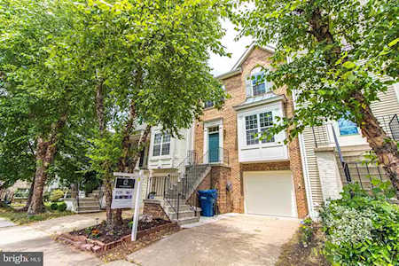 14748 Truitt Farm Dr Centreville, VA 20120
