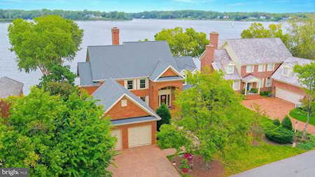 700 South River Landing Rd Edgewater, MD 21037