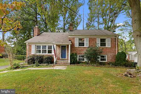 5309 Easton Dr Springfield, VA 22151