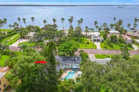 1615 Santa Barbara Dr Dunedin, FL 34698