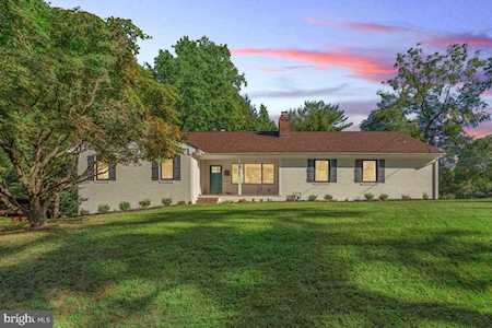 9344 Harvey Rd Silver Spring, MD 20910