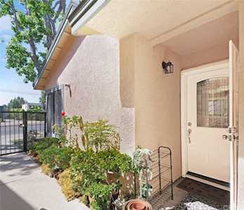 2156 Santa Fe Ave #15 Long Beach, CA 90810