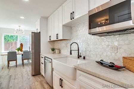 8316 Lake Ben Avenue San Diego, CA 92119