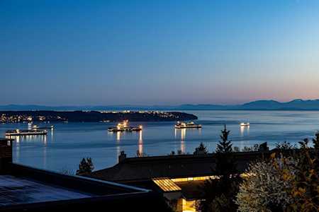 2250 Folkestone Way #21 West Vancouver, BC V7S 2X7