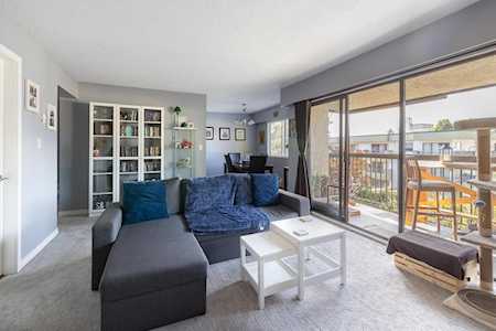 1025 Cornwall Street #302 New Westminster, BC V3M 1S1