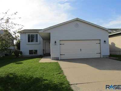 3845 N Galaxy Ln Sioux Falls, SD 57107