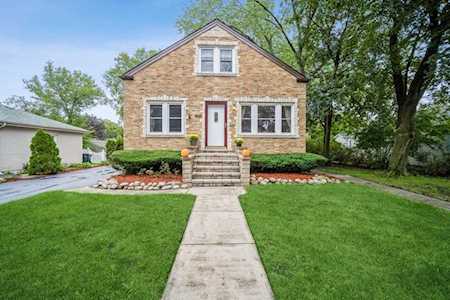 905 N Arlington Heights Rd Arlington Heights, IL 60004