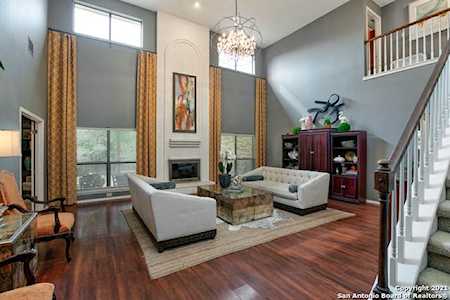 1631 Hawks Rdg San Antonio, TX 78248