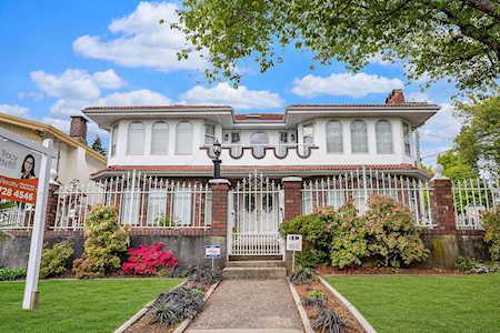 4541 Watling Street Burnaby, BC V5J 1V7