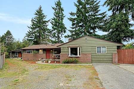1403 N 135th Place Seattle, WA 98133
