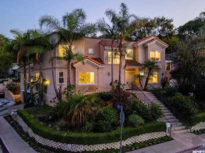 3758 Lankershim Blvd Los Angeles, CA 90068