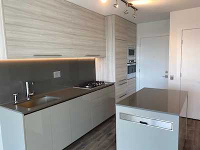 4488 Juneau Street #1307 Burnaby, BC V5C 0M4