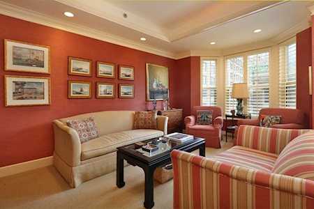 300 Boylston St #613 Boston, MA 02116
