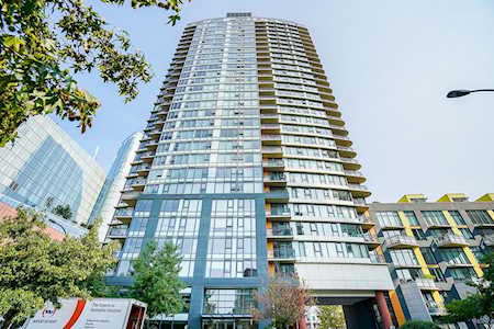 33 Smithe Street #1207 Vancouver, BC V6B 0B5