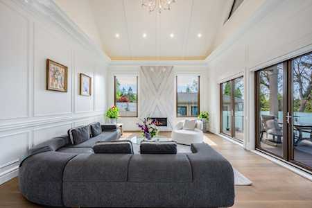 7685 Haszard Street Burnaby, BC V5E 1Y1
