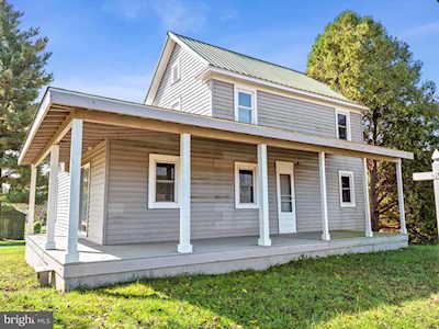 26325 Mullinix Mill Rd Mount Airy, MD 21771