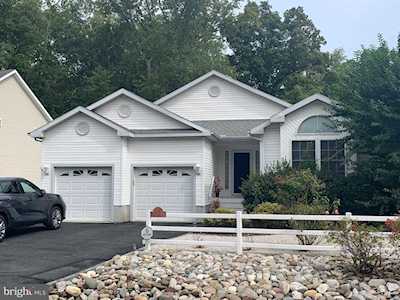 25 Links Ln Ocean Pines, MD 21811