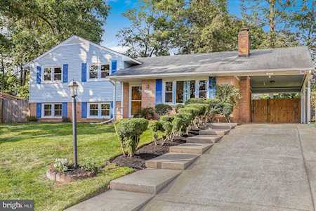 14928 Greymont Dr Centreville, VA 20120
