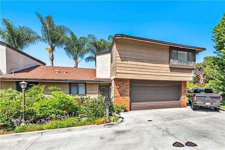 306 Sydney Ln #306 Costa Mesa, CA 92627