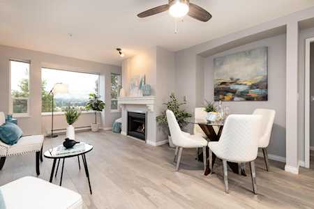3033 Terravista Place #211 Port Moody, BC V3H 5A3