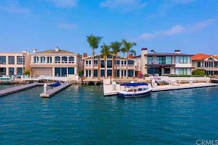 35 Linda Isle Newport Beach, CA 92660