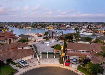 16662 Wellington Circle Huntington Beach, CA 92649