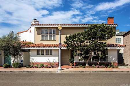 215 Via Genoa Newport Beach, CA 92663