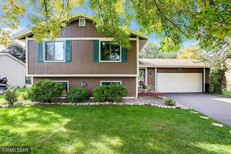 5895 Kitkerry Court N Shoreview, MN 55126
