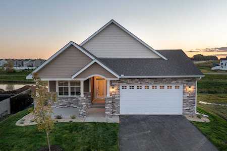 17965 Gresford Lane Lakeville, MN 55044