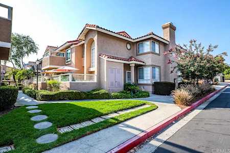 19 Via Honrado Rancho Santa Margarita, CA 92688