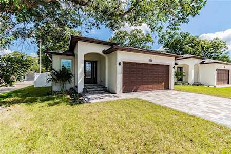 8307 N Gomez Ave Tampa, FL 33614