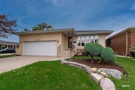 8464 W Brodman Ave Chicago, IL 60656