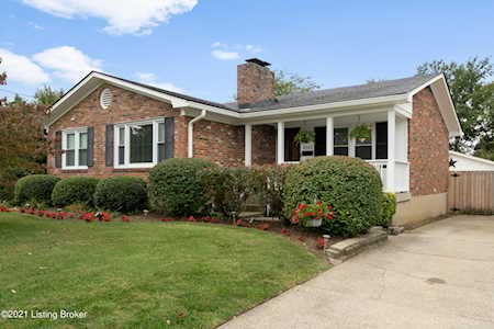 8102 Pebblebrook Ln Louisville, KY 40219