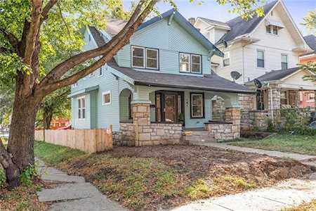 101 S Lawn Ave Kansas City, MO 64123