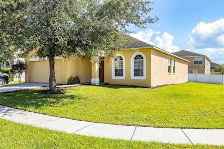 30528 Latourette Dr Wesley Chapel, FL 33545