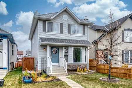 10 Cramond Close SE Calgary, AB T3M 1B9