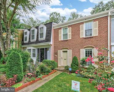 10044 Maple Leaf Montgomery Village, MD 20886