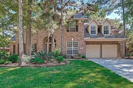 219 N Hazelcrest Circle The Woodlands, TX 77382