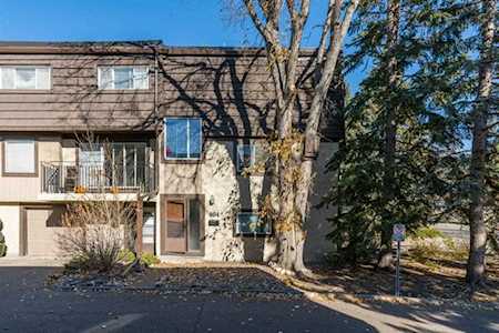 3130 66 Ave SW #804 Calgary, AB T3E 5K8