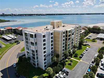 855 Bayway Blvd #104 Clearwater, FL 33767