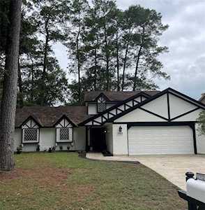 27121 E Lana Ln Conroe, TX 77385