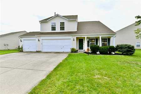 14183 Chapelwood Ln Fishers, IN 46037