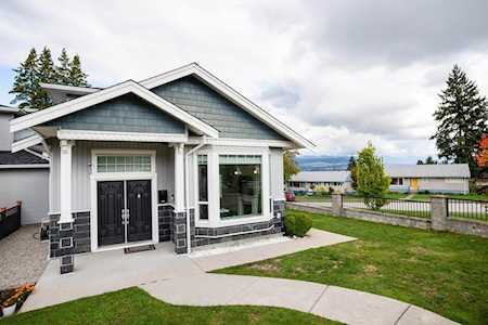 5097 Maitland Street Burnaby, BC V5H 1N6