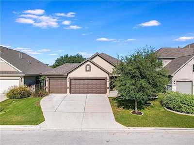 3724 Vinalopo DR Austin, TX 78738