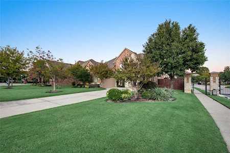 707 Crown Court Keller, TX 76248