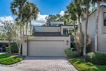 4520 Rolling Green Ln Tampa, FL 33618