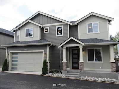 8609 244th St SW #2 Shoreline, WA 98026